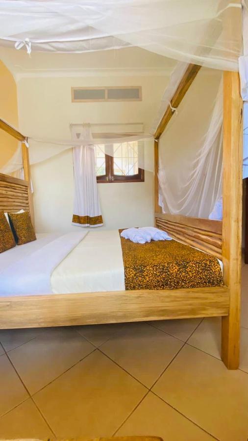 Buutu Nest Bed & Breakfast Jinja Ngoại thất bức ảnh
