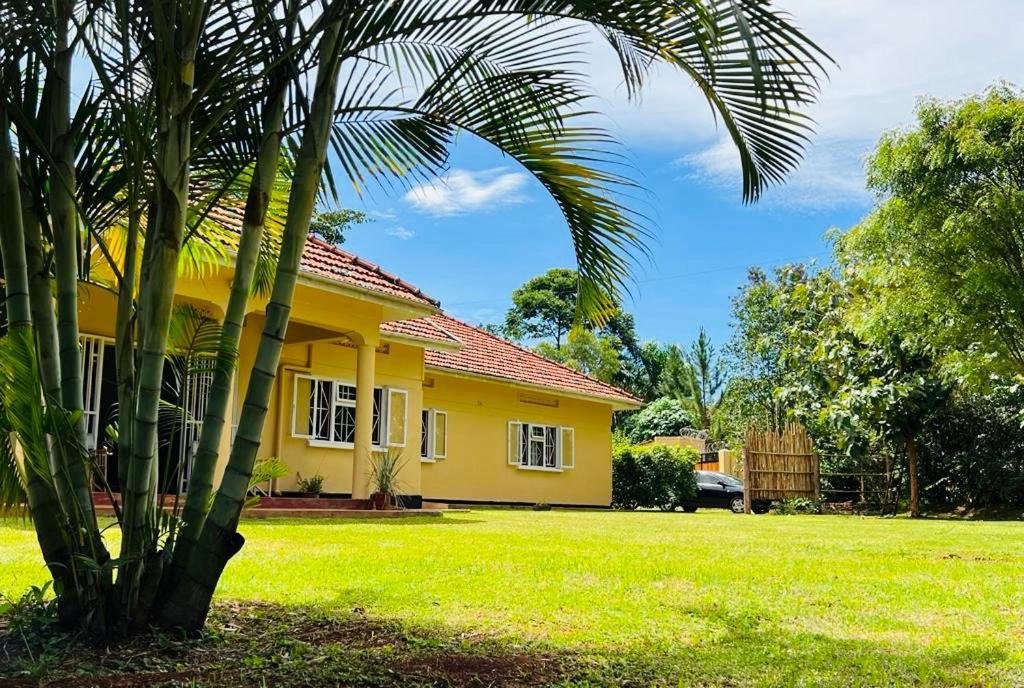 Buutu Nest Bed & Breakfast Jinja Ngoại thất bức ảnh